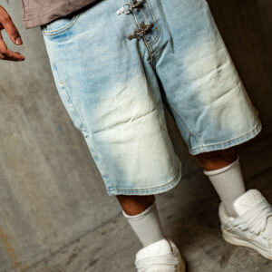 Short bleu fermoir mousqueton